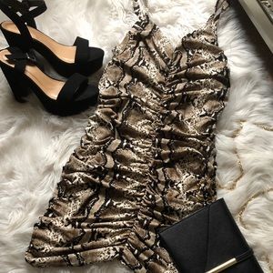 Snake print dress ✨